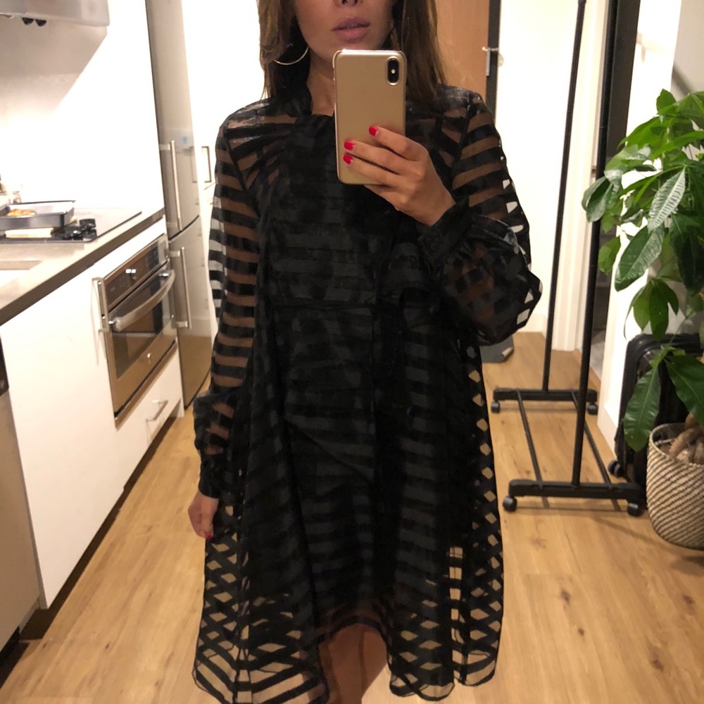 Mesh Black Dress with a bow